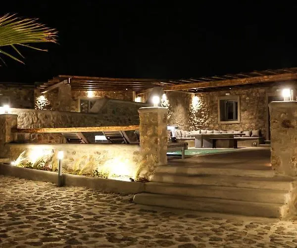 The George With Private Pool, Close To - Chora فيلة *