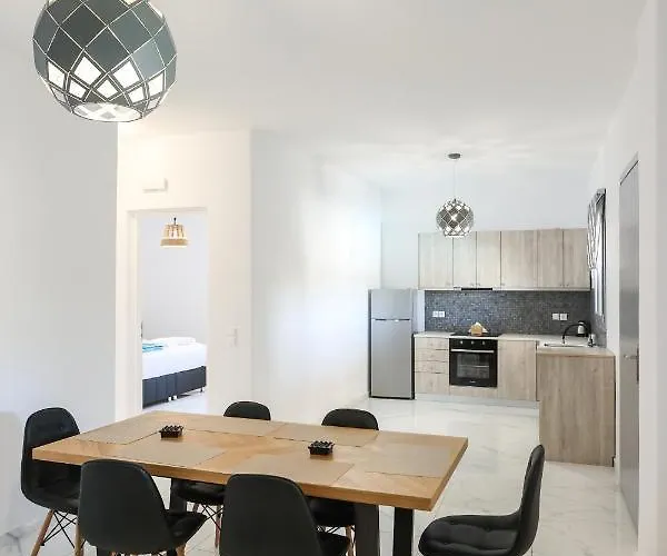 فيلة The George With Private Pool, Close To - Chora