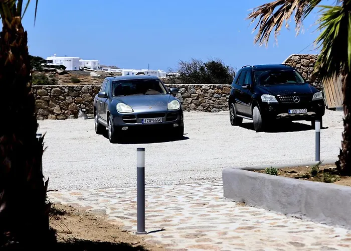 The George With Private Pool, Close To - Chora فيلة