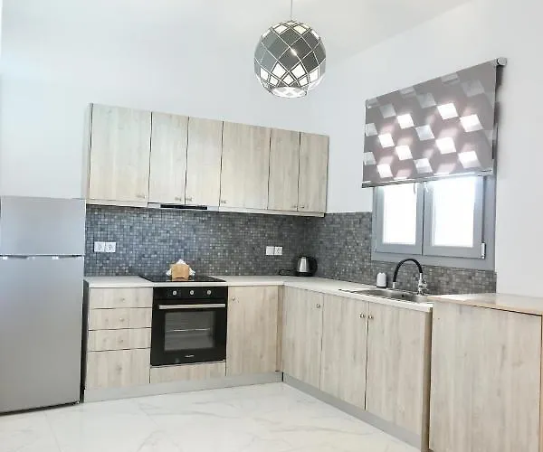 The George With Private Pool, Close To - Chora فيلة *