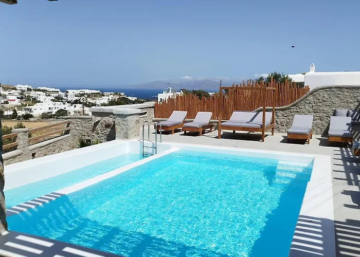 The George With Private Pool, Close To - Chora *