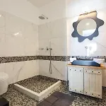 فيلة The George With Private Pool, Close To - Chora