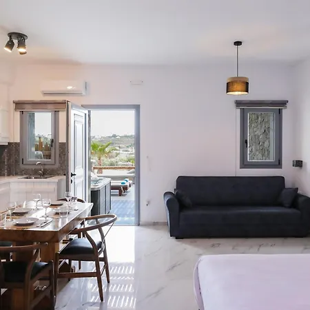The George With Private Pool, Close To - Chora 빌라