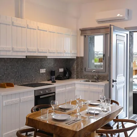 The George With Private Pool, Close To - Chora 빌라 Mykonos Town