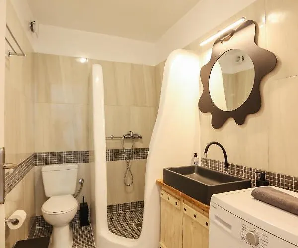 The George With Private Pool, Close To - Chora Villa *