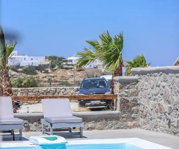 The George With Private Pool, Close To - Chora Villa *