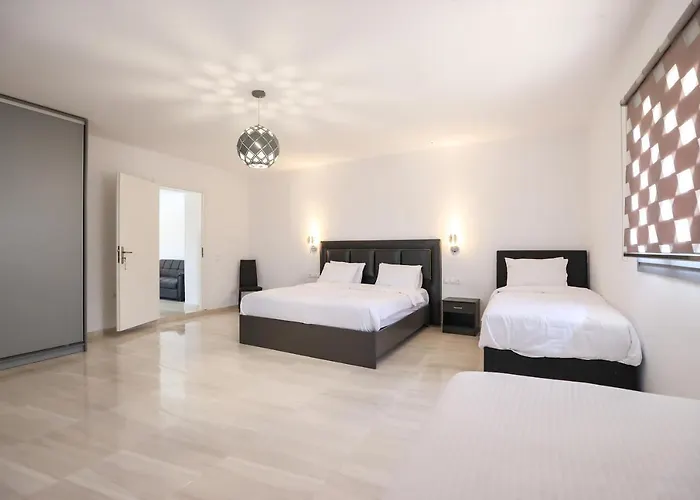 Villa The George With Private Pool, Close To - Chora *